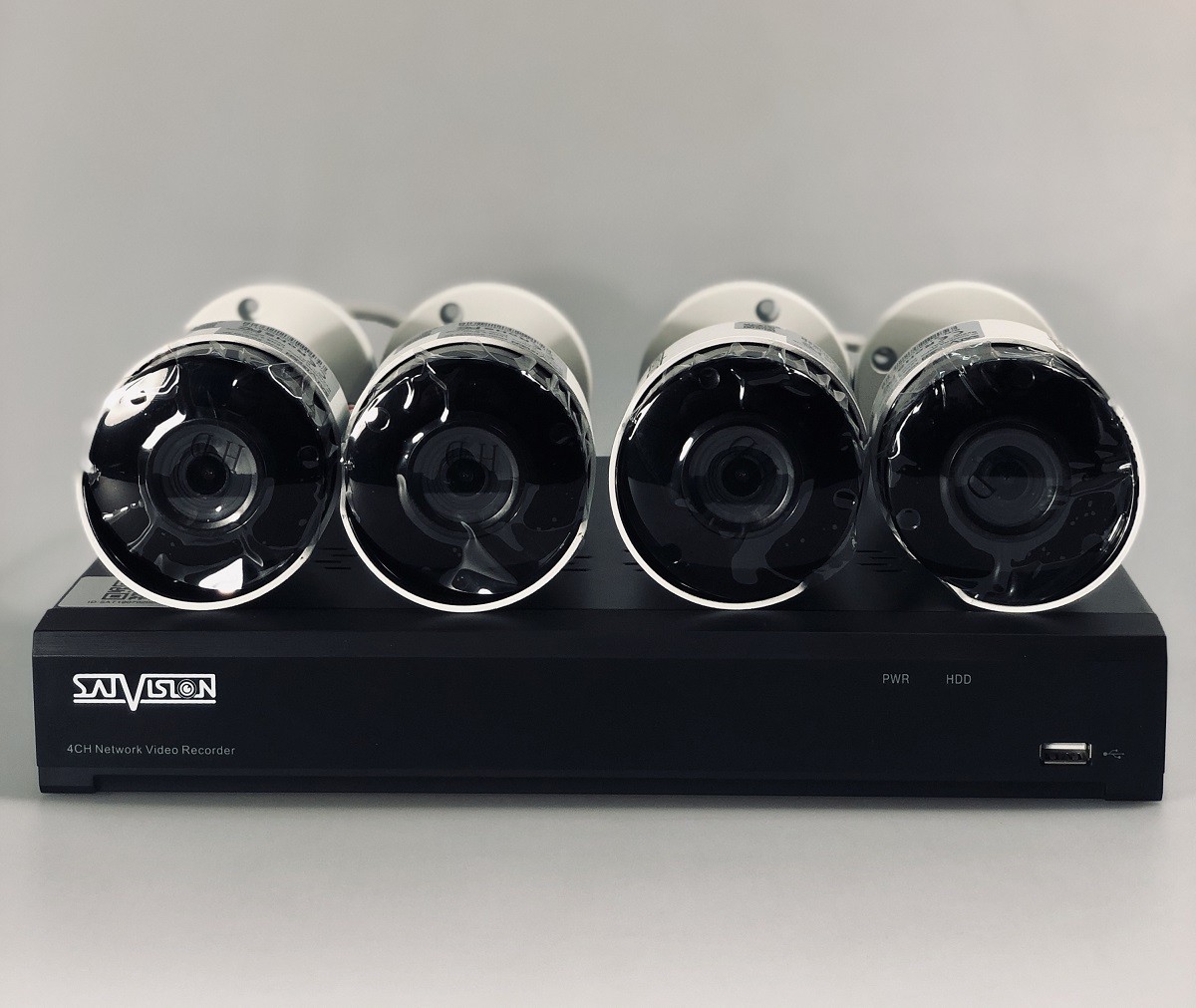 Комплект 4-х уличных IP камер с видеорегистратором - SVI-S123SD
